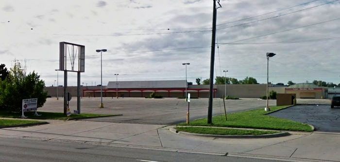 K-Mart (Kmart) - Troy - 100 E Maple Road